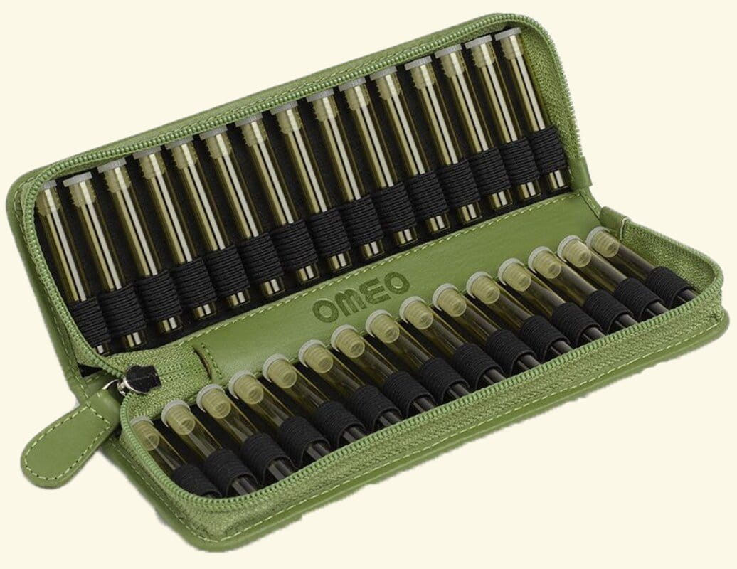 30er Taschenapotheke leer - OMEO - Rindnappa-Leder grün