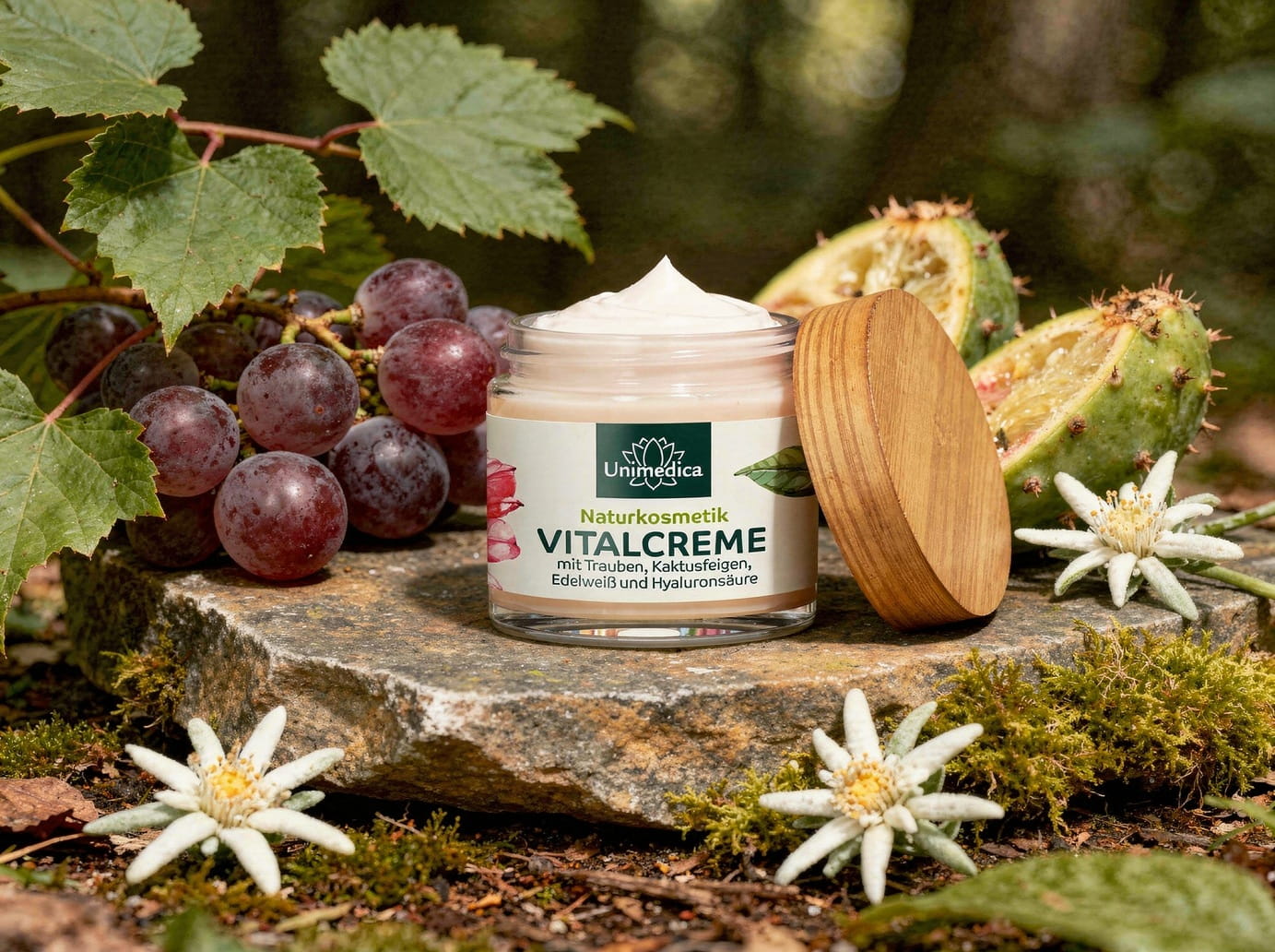 Crema vitalizzante con uva, fichi d'India, stella alpina e acido ialuronico - Crema viso 24h - 50 ml - di Unimedica