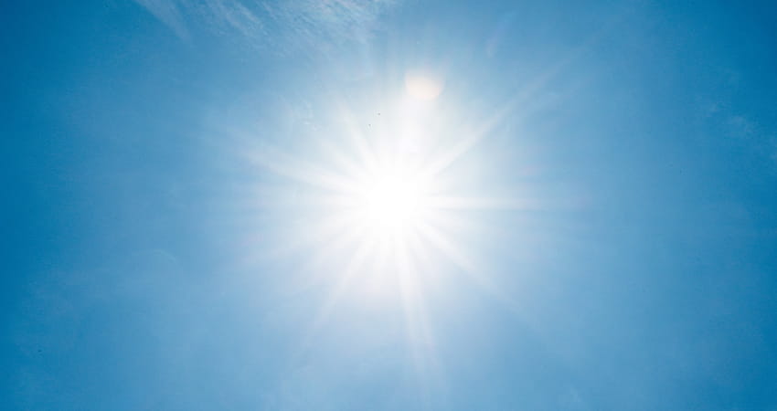 Sonnenlicht unterstützt den zirkadianen Rhythmus, die Vitamin-D-Bildung und das Wohlbefinden