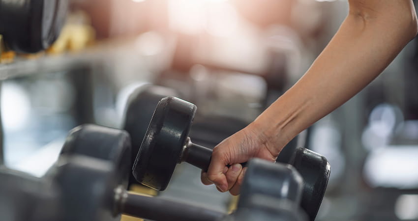 Zyklusbeobachtung, bedarfsgerechte Ernährung, Krafttraining und Regeneration für eine individuelle Trainingsgestaltung